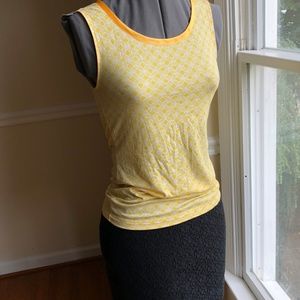 Banana Republic lightweight yellow sleeveless tee